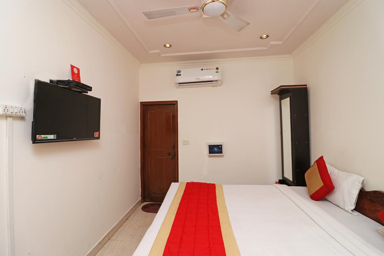 Airport Hotel Green Heights Yeni Delhi Dış mekan fotoğraf