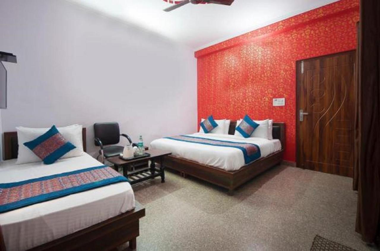 Airport Hotel Green Heights Yeni Delhi Dış mekan fotoğraf
