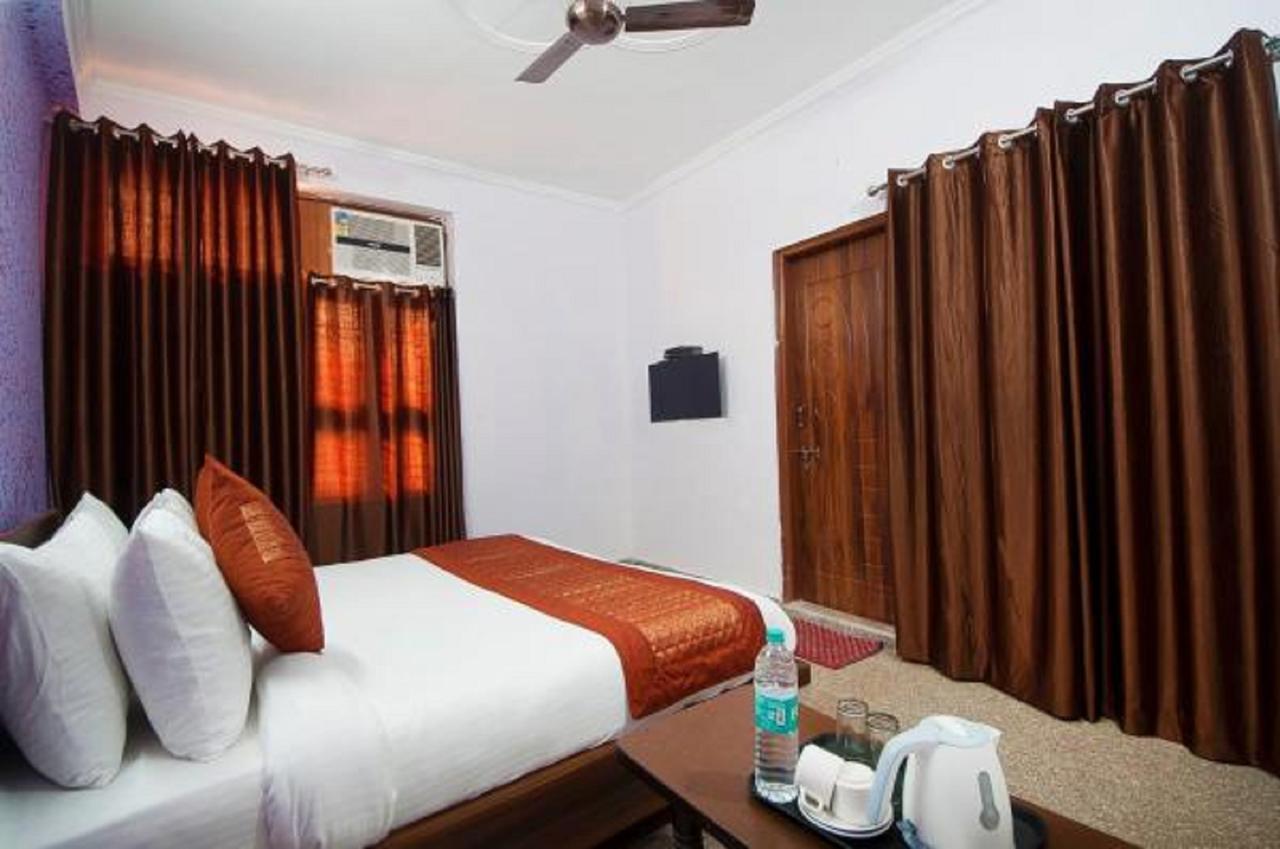 Airport Hotel Green Heights Yeni Delhi Dış mekan fotoğraf